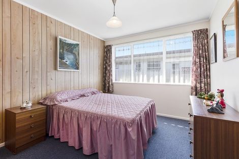 Photo of property in 8a Tireti Road, Titahi Bay, Porirua, 5022