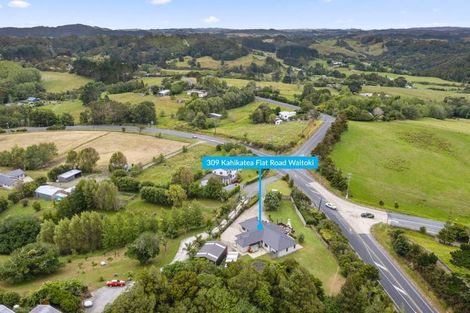Photo of property in 309 Kahikatea Flat Road, Waitoki, Kaukapakapa, 0871