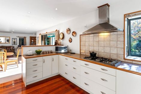 Photo of property in 13 Horopito Road, Waikanae, 5036