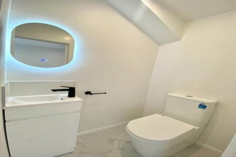 Photo of property in 8/52 Rua Road, Glen Eden, Auckland, 0602