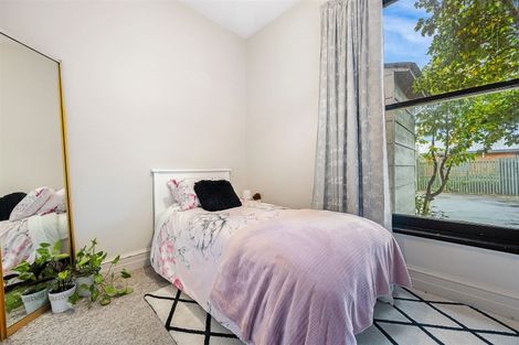 Photo of property in 28 Longfellow Street, Sydenham, Christchurch, 8023