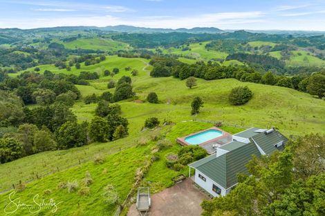 Photo of property in 338 Wairere Road, Waitakere, Henderson, 0782