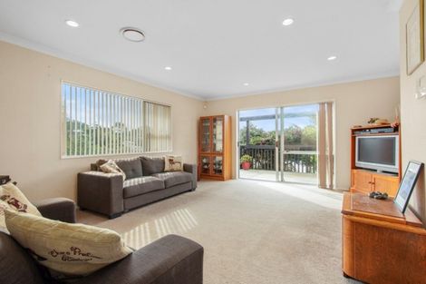 Photo of property in 14 Glenfinn Place, Massey, Auckland, 0614