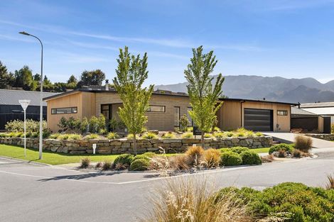 Photo of property in 2 Tomtit Crescent, Lake Hawea, Wanaka, 9382