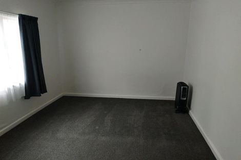 Photo of property in 17 Larsen Court, Roslyn, Palmerston North, 4414
