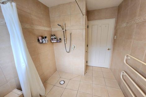 Photo of property in 6 Kenilworth Road, Oamaru North, Oamaru, 9400