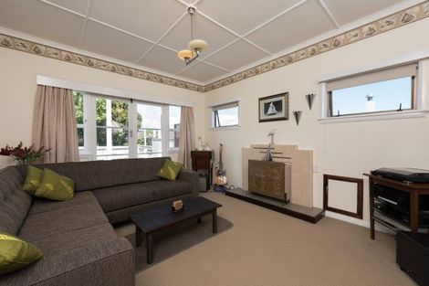 Photo of property in 35 Ngatai Road, Otumoetai, Tauranga, 3110