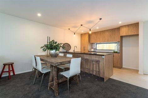 Photo of property in 10 Bishop Street, Green Bay, Auckland, 0604