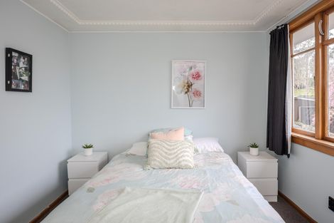 Photo of property in 18 Oxford Street, Holmes Hill, Oamaru, 9401