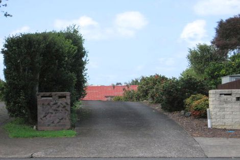 Photo of property in 67b Glenmore Road, Sunnyhills, Auckland, 2010