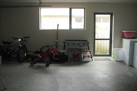Photo of property in 3 Piriti Place, Weymouth, Auckland, 2103