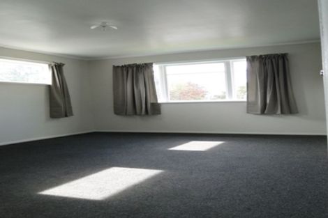 Photo of property in 39 Mcclintock Road, Massey, Auckland, 0614