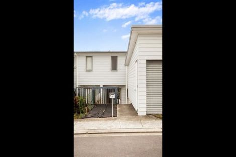 Photo of property in 30/3 Hulme Place, Henderson, Auckland, 0612