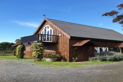 Photo of property in 144 Wade River Road, Wade Heads, Whangaparaoa, 0932