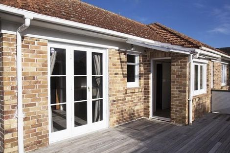 Photo of property in 32 Flanshaw Road, Te Atatu South, Auckland, 0610