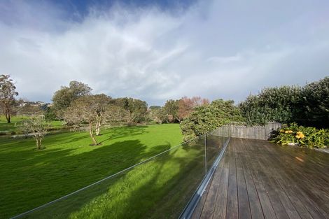 Photo of property in 14 Tarahanga Street, Northcote, Auckland, 0627