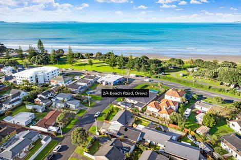 Photo of property in 2/4 Beach Road, Orewa, 0931
