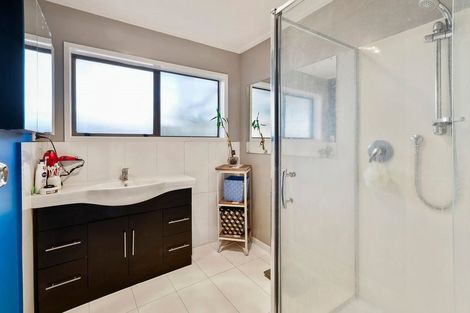 Photo of property in 1/2 Huia Road, Papatoetoe, Auckland, 2025