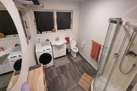 Photo of property in 309 Great North Road, Henderson, Auckland, 0612