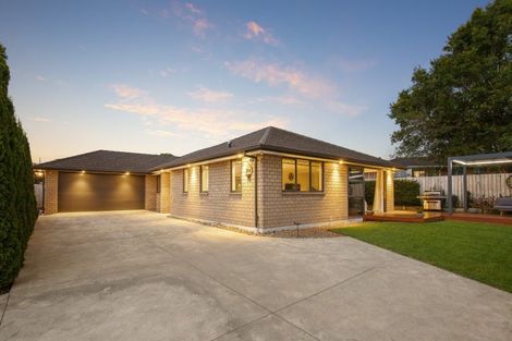 Photo of property in 12a Henry Curd Terrace, Pukekohe, 2120