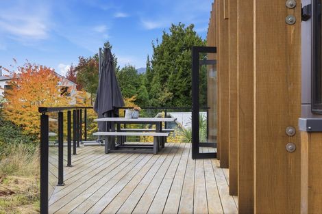 Photo of property in 5c Aspen Grove, Fernhill, Queenstown, 9300