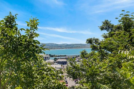 Photo of property in 1 Denholm Road, Hospital Hill, Napier, 4110