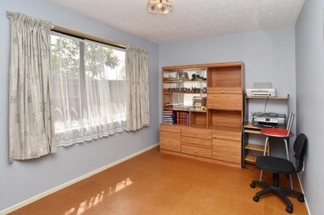 Photo of property in 6 Florance Place, Parklands, Christchurch, 8083