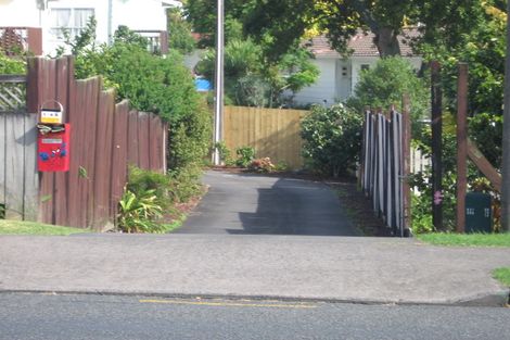 Photo of property in 2/4 Manuka Road, Glenfield, Auckland, 0629