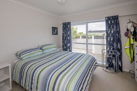 Photo of property in 2 Glen Street, Levin, 5510