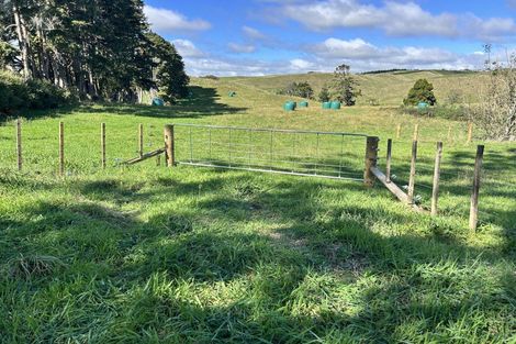 Photo of property in 741 Upland Road, Egmont Village, New Plymouth, 4372