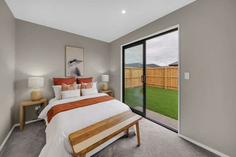 Photo of property in 21 Ellmers Street, Woodend, 7691