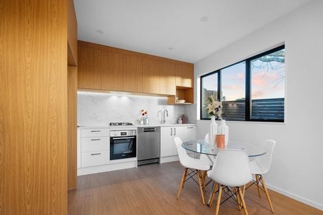Photo of property in 37b Flanshaw Road, Te Atatu South, Auckland, 0610