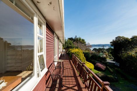 Photo of property in 9 Saint Ronans Road, Macandrew Bay, Dunedin, 9077