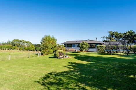 Photo of property in 27 Green Island Bush Road, Blackhead, Dunedin, 9076