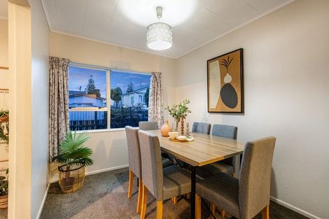 Photo of property in 2 Pascoe Avenue, Paremata, Porirua, 5026