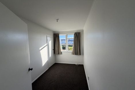 Photo of property in 24-30 Cheshire Street, Cannons Creek, Porirua, 5024