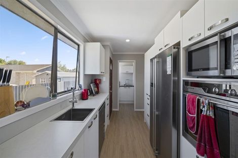 Photo of property in 25 Ferndown Avenue, Papatoetoe, Auckland, 2025