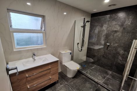 Photo of property in 7a/2 Corrella Road, Belmont, Auckland, 0622