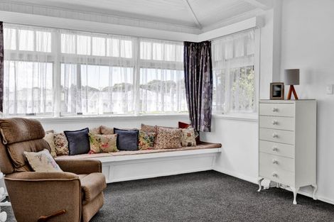 Photo of property in 3 Victoria Street, Hawera, 4610