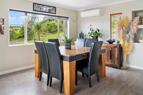 Photo of property in 14r Estates Terrace, Welcome Bay, Tauranga, 3175