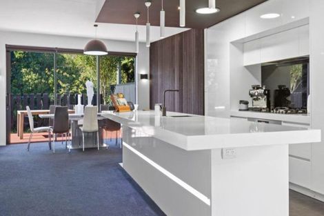 Photo of property in 14 Brooklands Road, Brooklands, New Plymouth, 4310