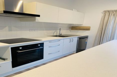 Photo of property in 1056 Peak Road, Helensville, 0875