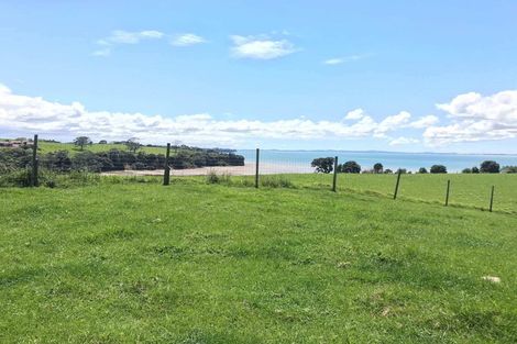 Photo of property in 28 Opoia Drive, Awhitu, 2684