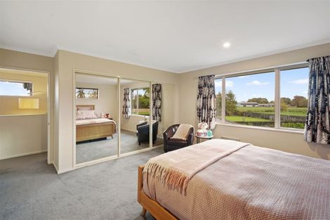 Photo of property in 12 Queenswood Gardens, Mairehau, Christchurch, 8052