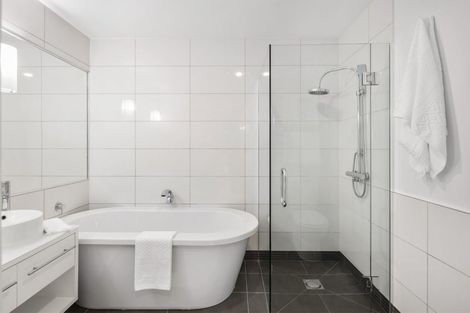 Photo of property in 25u1 Thane Road, Roseneath, Wellington, 6011