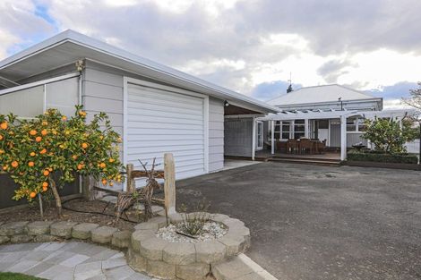 Photo of property in 402 Lascelles Street, Saint Leonards, Hastings, 4120