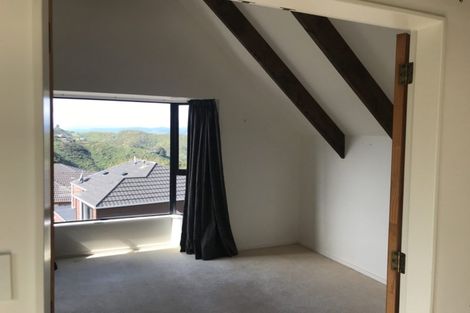 Photo of property in 17 Shastri Terrace, Khandallah, Wellington, 6035