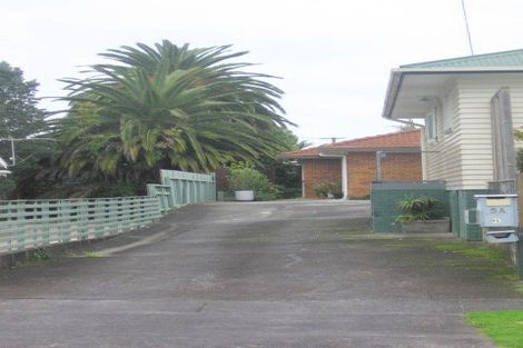 Photo of property in 2/5 Esperanto Road, Papatoetoe, Auckland, 2025