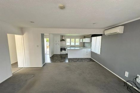 Photo of property in 1/5 Hill Crescent, Papakura, 2110