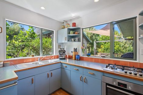 Photo of property in 15 Turiapua Lane, Parua Bay, Whangarei, 0174